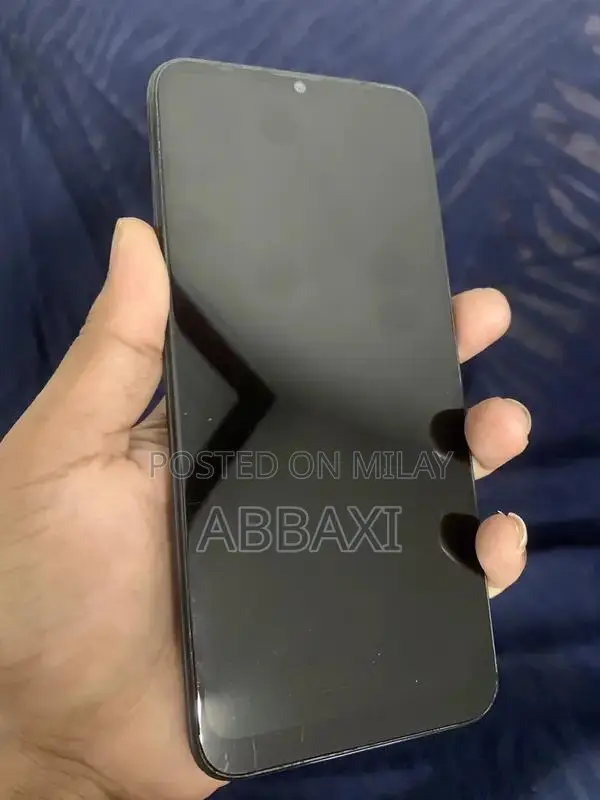 Dual SIM Smartphone Compact Design Budget Phone