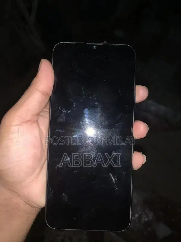 Dual SIM Smartphone Compact Design Budget Phone