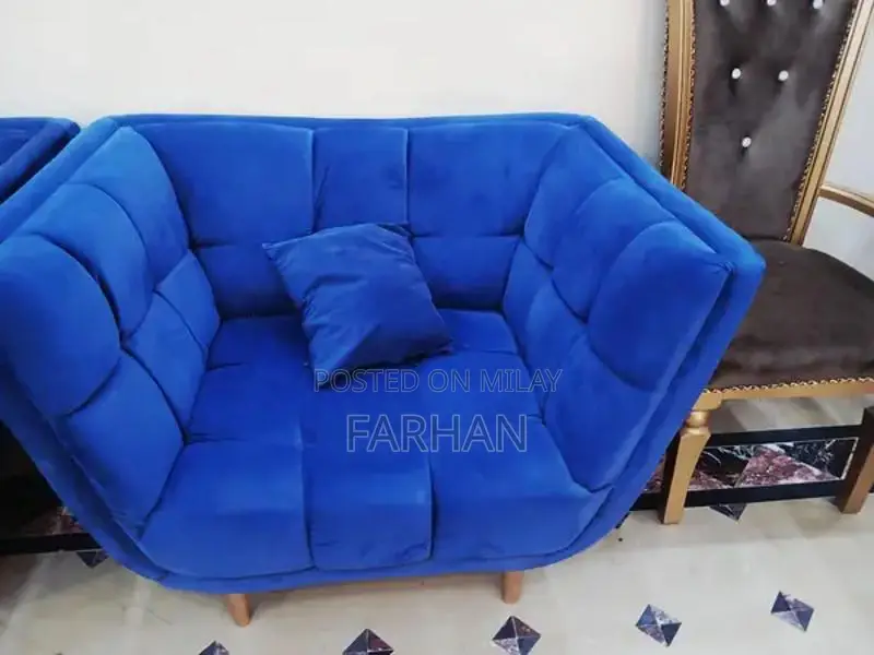 Modern 3-Piece Sofa Set in Excellent Condition