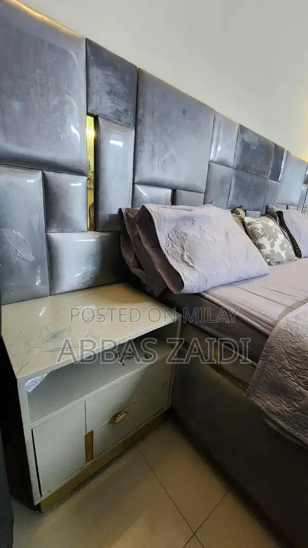 Complete Bedroom Set with 8-inch Mattress and Dressing Table