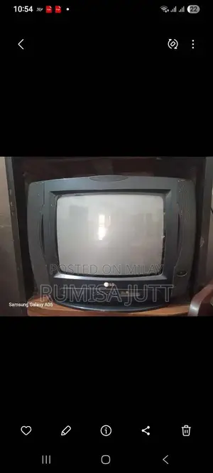 Photo - LG Compact Display Below 32 Inches