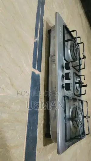 3-Burner Stainless Steel Gas Stove - Kitchen Appliance