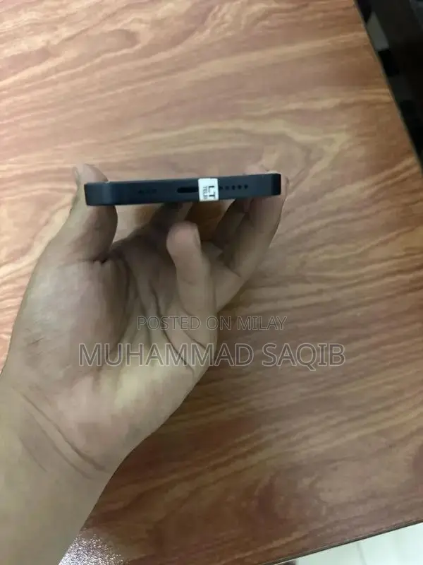 Apple iPhone 13 128GB Smartphone - Pristine Condition