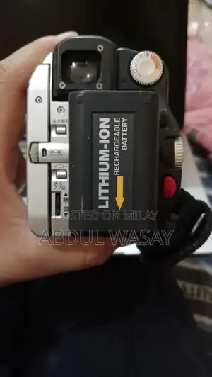 Victor Digital Camcorder with JVC Lens - 10x Optical Zoom