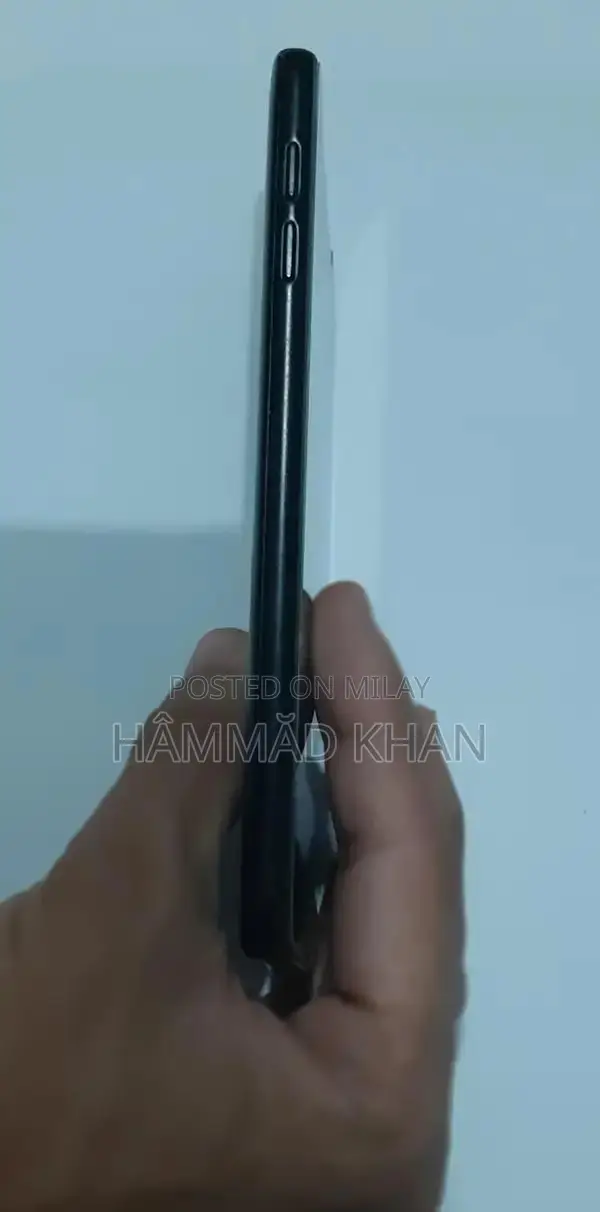 Samsung J4 Smartphone - 5.5" Display, 32GB Storage, Good Condition