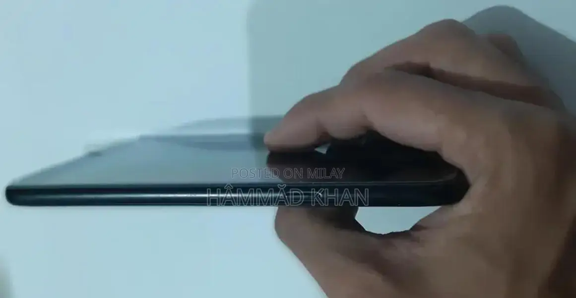 Samsung J4 Smartphone - 5.5" Display, 32GB Storage, Good Condition