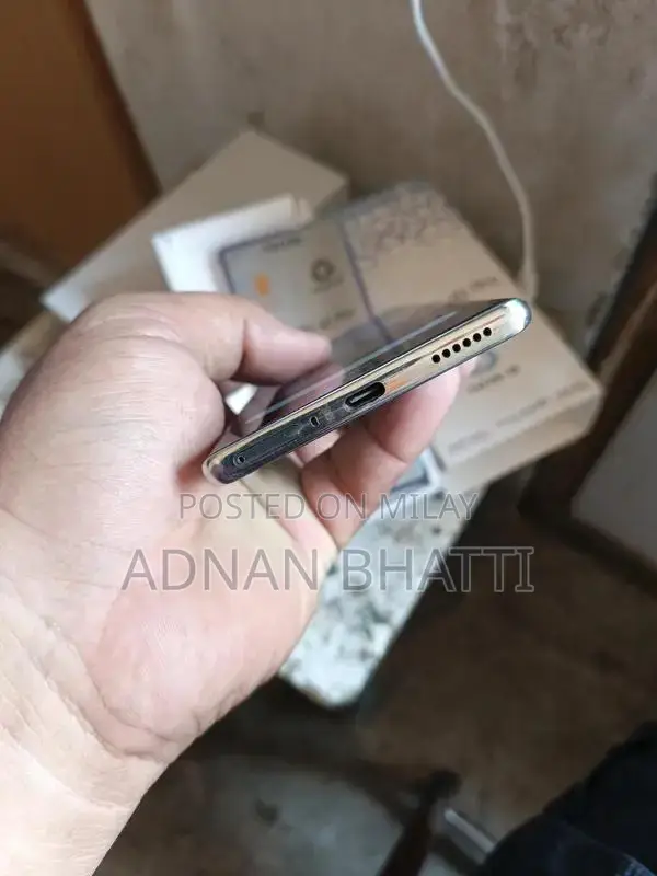 Tecno Camon 40 Pro Smartphone 256GB Storage