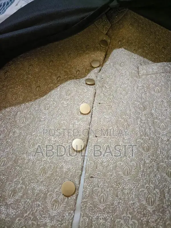 Formal Men's Sherwani - Excellent Condition, Lightly Worn