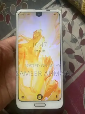 Aquos R2 Smartphone for Gaming - Back Panel Damaged