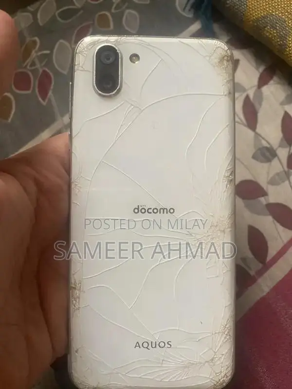 Aquos R2 Smartphone for Gaming - Back Panel Damaged