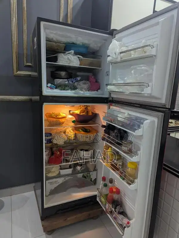 Dawlance Refrigerator - Well-Maintained Home Appliance