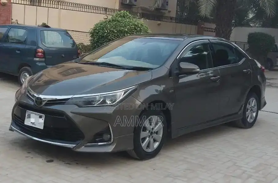 Toyota Corolla Grande 1.8 Sedan - Pristine Condition