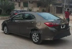 Toyota Corolla Grande 1.8 Sedan - Pristine Condition