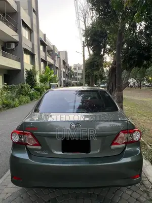 Photo - Toyota Corolla GLI Automatic Sedan - VVTI Technology