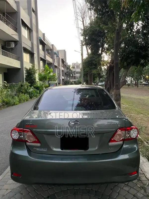 Toyota Corolla GLI Automatic Sedan - VVTI Technology