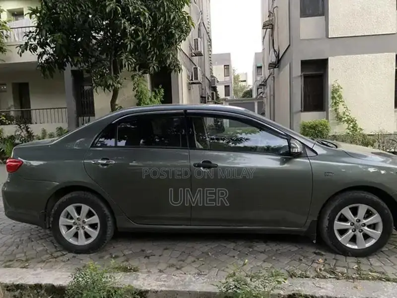 Toyota Corolla GLI Automatic Sedan - VVTI Technology