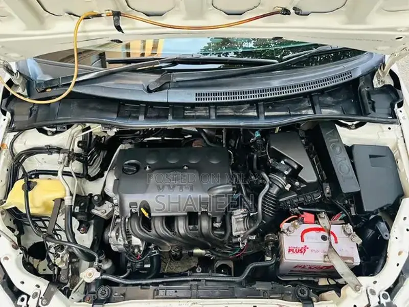 Toyota Corolla XLi 2013 VVTI Sedan Low Mileage Clean Condition