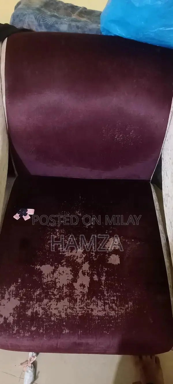 Comfortable 5-Seater Living Room Sofa Set with Changeable Cover