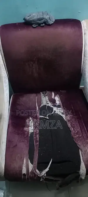 Comfortable 5-Seater Living Room Sofa Set with Changeable Cover