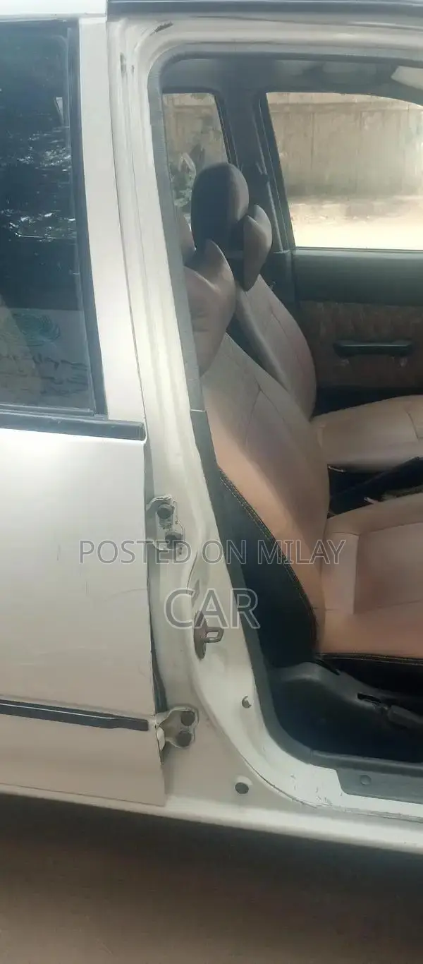 2006 Cultus Sedan - Well-Maintained Family Vehicle