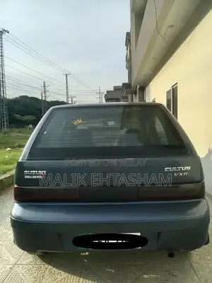 Suzuki Cultus VXR EFi Compact Sedan