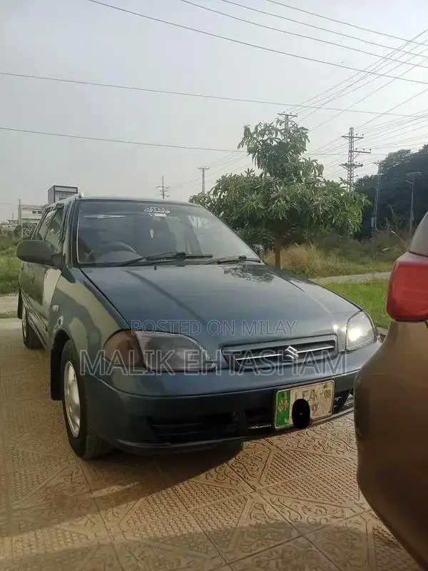 Suzuki Cultus VXR EFi Compact Sedan