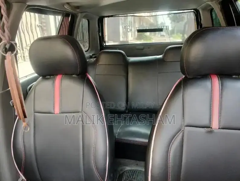 Suzuki Cultus VXR EFi Compact Sedan