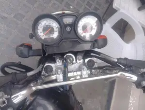 Photo - Yamaha Performance Motorcycle - Well-Maintained Condition