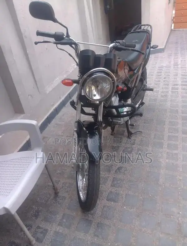 Yamaha Performance Motorcycle - Well-Maintained Condition