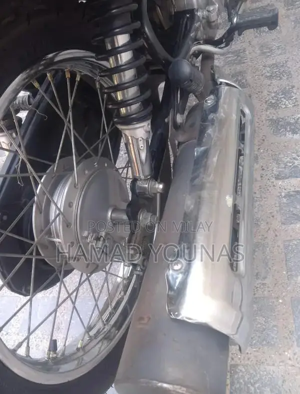 Yamaha Performance Motorcycle - Well-Maintained Condition