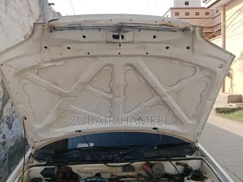 Suzuki Cultus 2006 Sedan Compact City Car