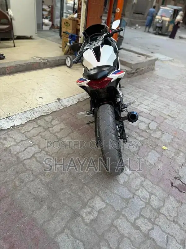 BMW Motorrad S1000RR Sport Motorcycle - High-Performance Superbike