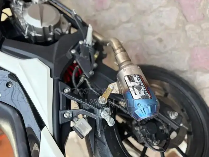 BMW Motorrad S1000RR Sport Motorcycle - High-Performance Superbike