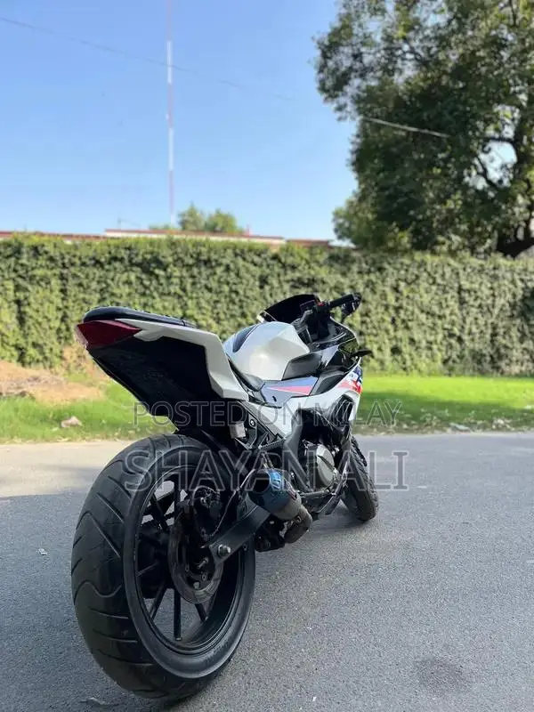 BMW Motorrad S1000RR Sport Motorcycle - High-Performance Superbike