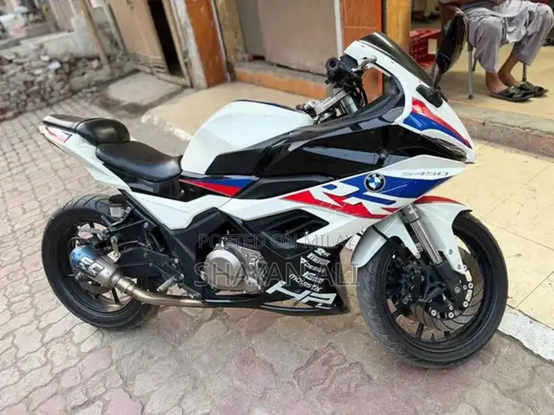 BMW Motorrad S1000RR Sport Motorcycle - High-Performance Superbike