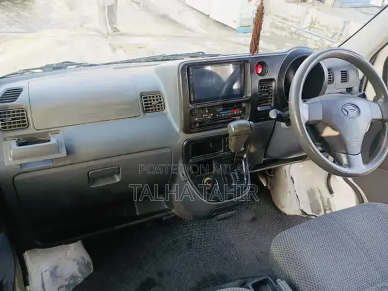 Daihatsu Hijet 660cc Micro Van Automatic Transmission