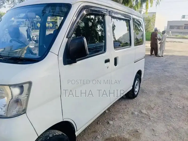 Daihatsu Hijet 660cc Micro Van Automatic Transmission