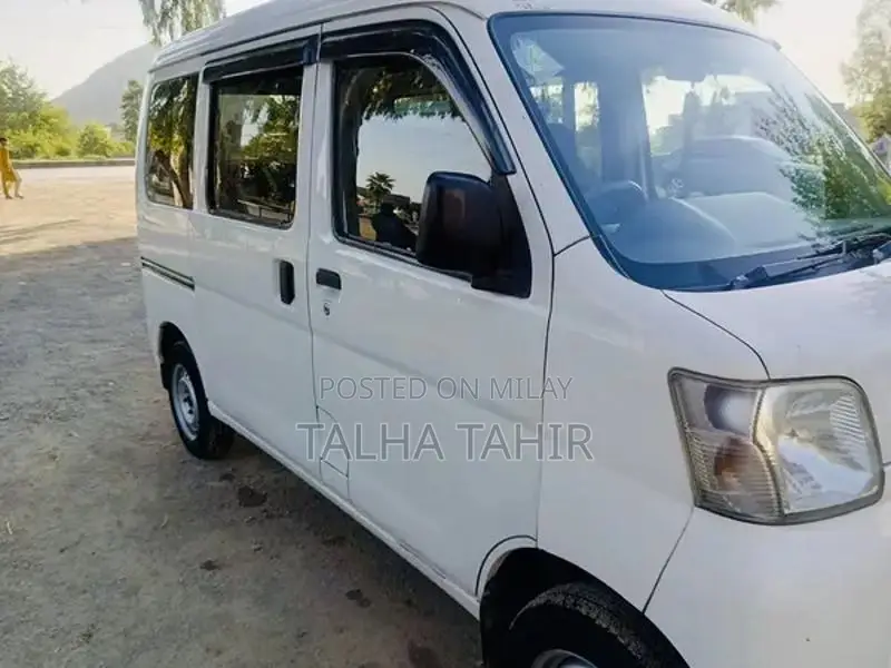 Daihatsu Hijet 660cc Micro Van Automatic Transmission