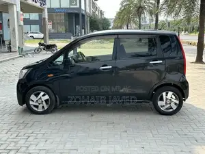 Daihatsu Move Eco Idle Compact Car - Clean Low Mileage Import