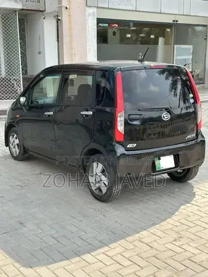 Daihatsu Move Eco Idle Compact Car - Clean Low Mileage Import