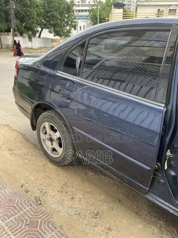 Honda Civic - Reliable Sedan with Engine Replacement