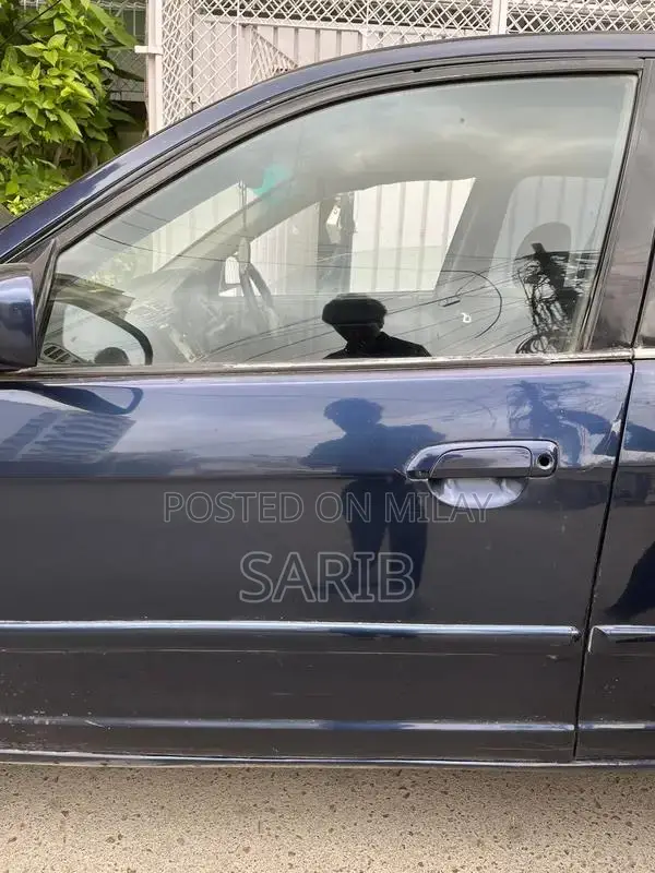 Honda Civic - Reliable Sedan with Engine Replacement