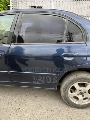 Honda Civic - Reliable Sedan with Engine Replacement