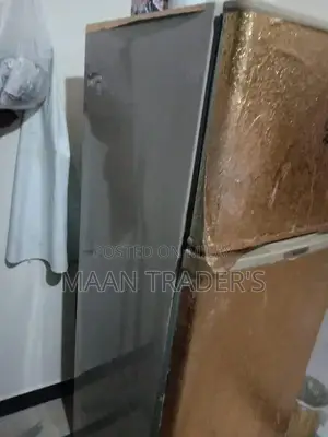 DawLance Medium Refrigerator - Well-Maintained Condition