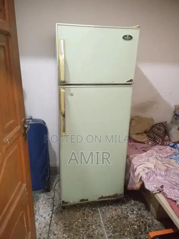 Dawlance Medium-Size Refrigerator - Efficient Home Cooling Solution