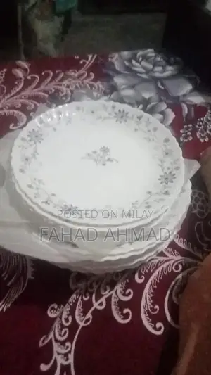 Stone Finish 72-Piece Decorative Set