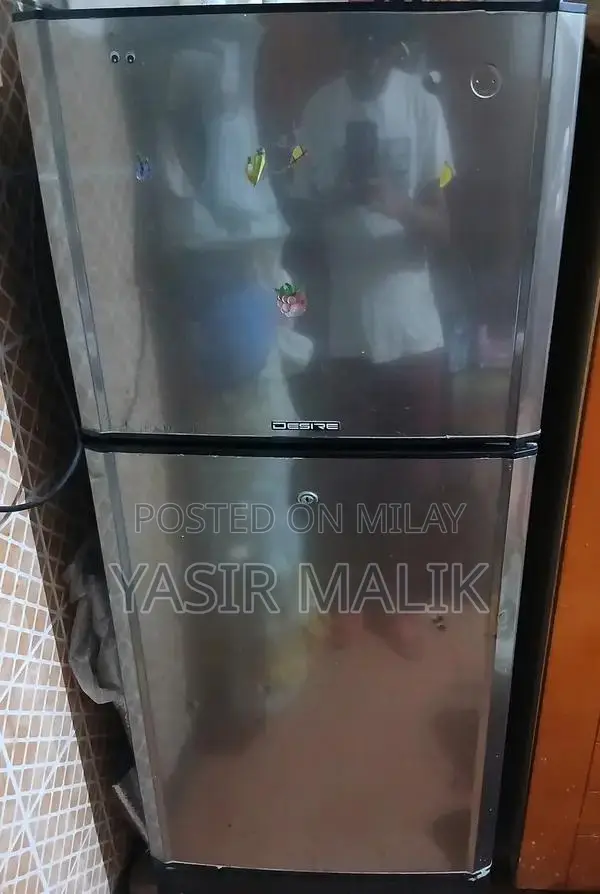 Desire Compact Refrigerator - Stylish and Functional Home Appliance