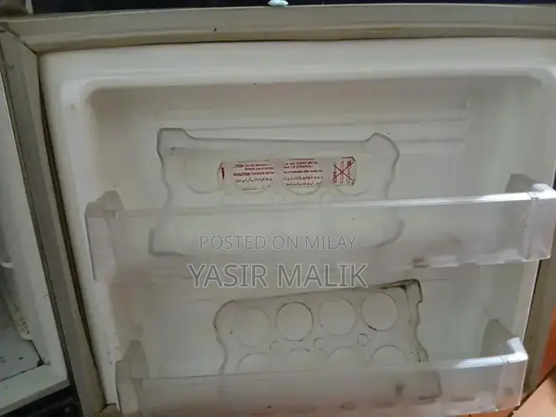 Desire Compact Refrigerator - Stylish and Functional Home Appliance