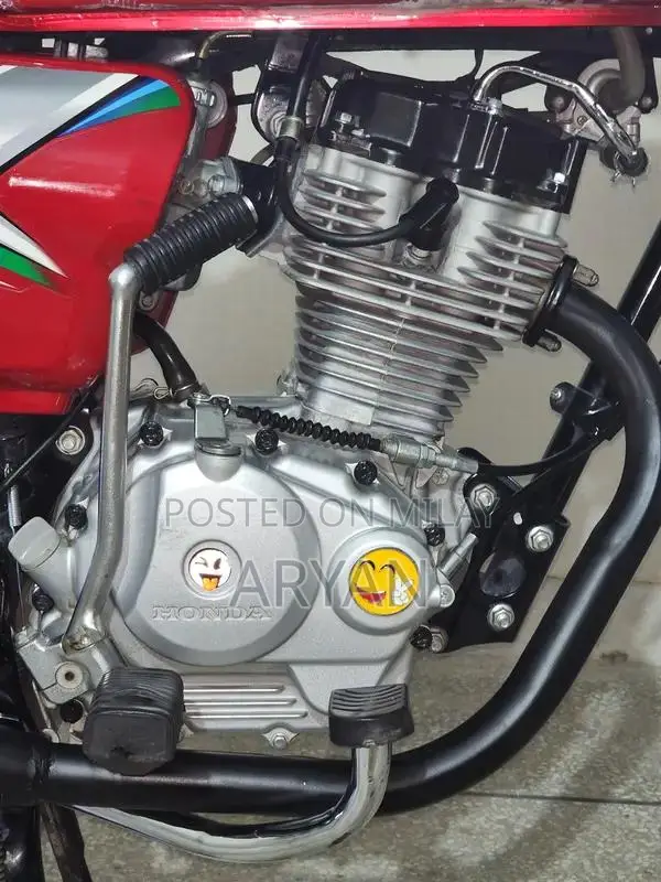 Honda CG125 Motorcycle - Low Mileage, Excellent Condition