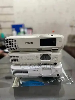 High-Performance Classroom Multimedia Projector for Enhanced Learning